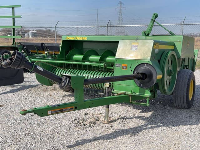 Image of John Deere 328 equipment image 4