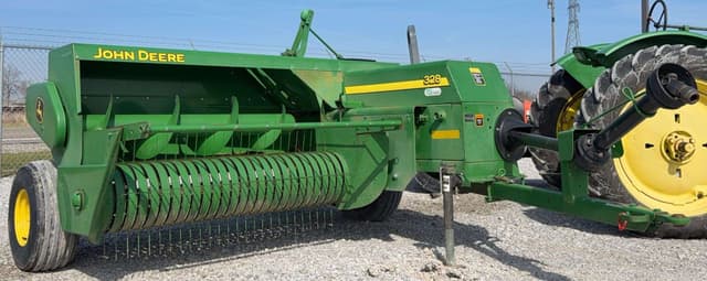 Image of John Deere 328 equipment image 2