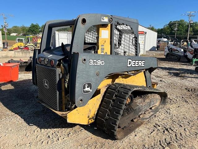 Image of John Deere 329D equipment image 4