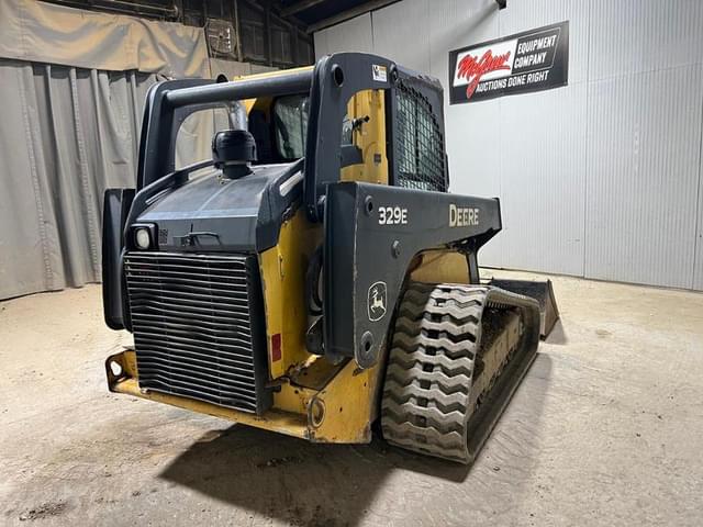 Image of John Deere 329E equipment image 4