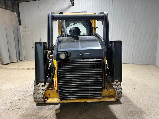 Image of John Deere 329E equipment image 3