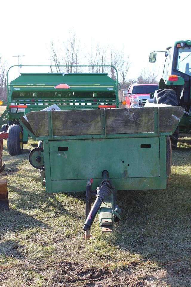 Image of John Deere 33 equipment image 1