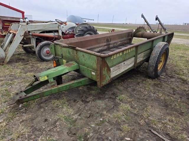 Image of John Deere 33 equipment image 1