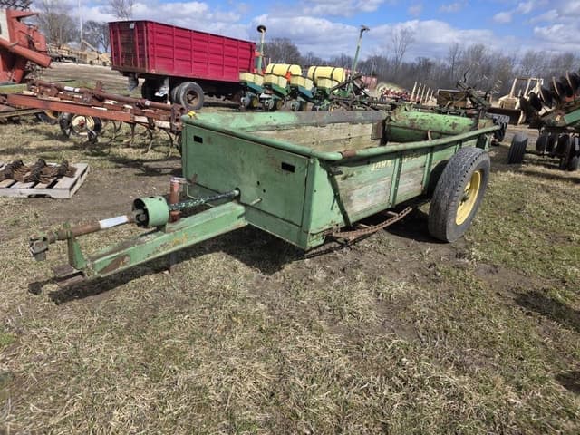 Image of John Deere 33 equipment image 1