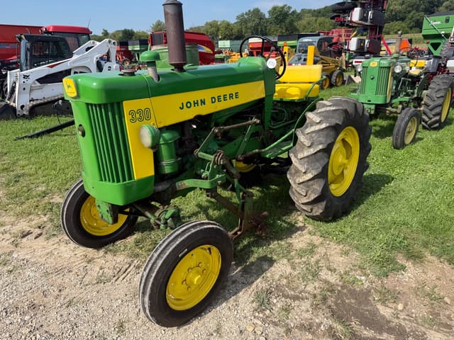 Image of John Deere 330 equipment image 2