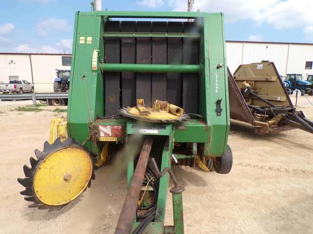 Image of John Deere 330 equipment image 2