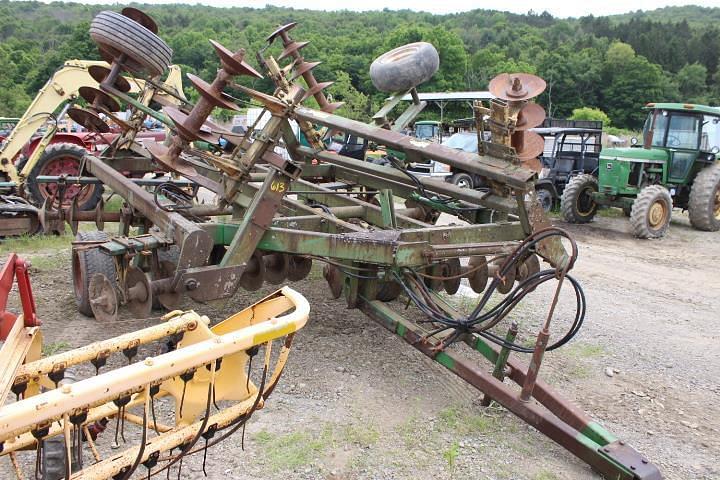 Image of John Deere 330 Primary image