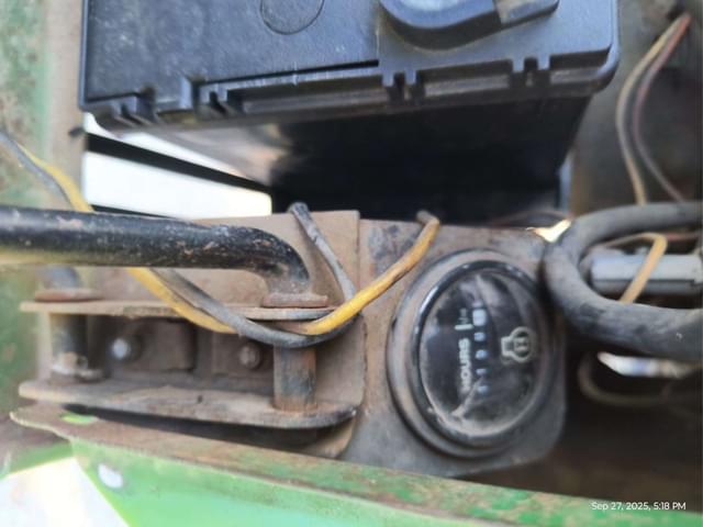 Image of John Deere 330 equipment image 2