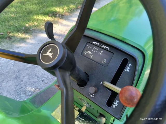 Image of John Deere 330 equipment image 3