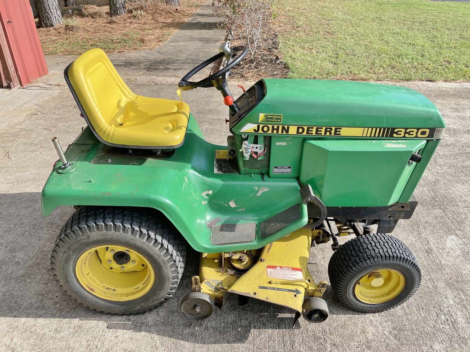 Main image John Deere 330