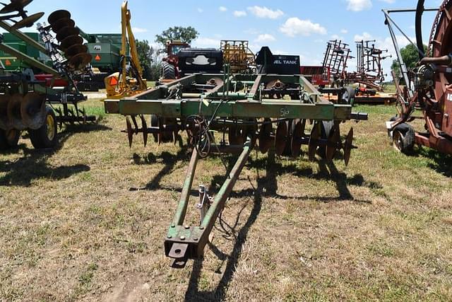 Image of John Deere T0330 equipment image 1