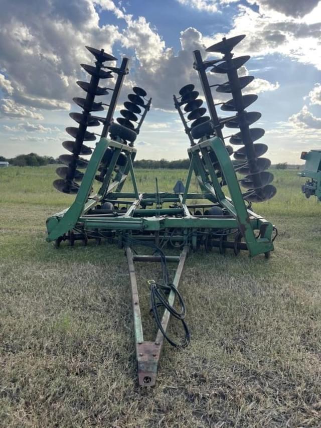 Image of John Deere 330 equipment image 1