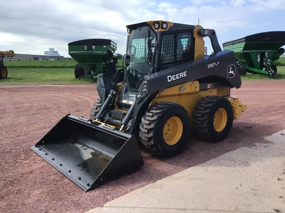 Image of John Deere 330P Primary image
