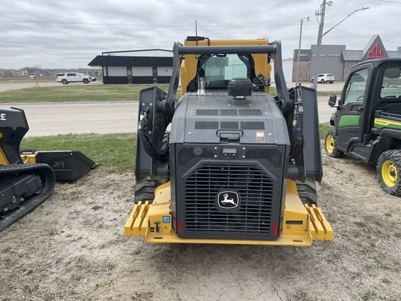 Image of John Deere 330P equipment image 3