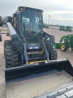 Image of John Deere 330P equipment image 1