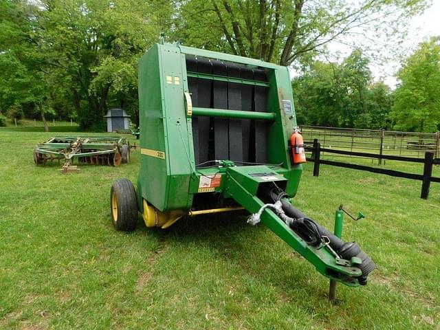Image of John Deere 330 equipment image 1
