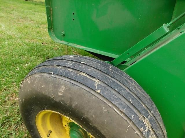 Image of John Deere 330 equipment image 4