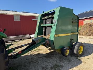 Main image John Deere 330