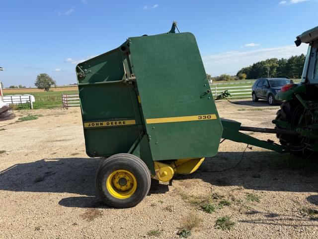 Image of John Deere 330 equipment image 4
