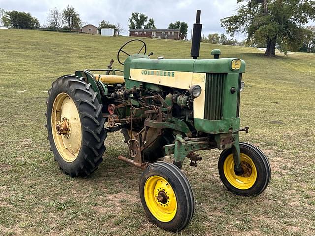 Image of John Deere 330 equipment image 2