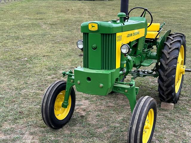 Image of John Deere 330 equipment image 3