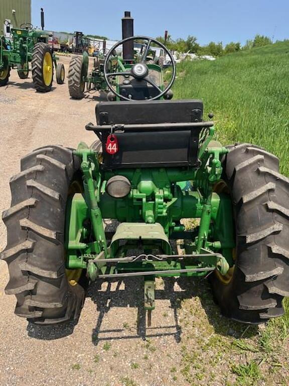 Image of John Deere 330 equipment image 1