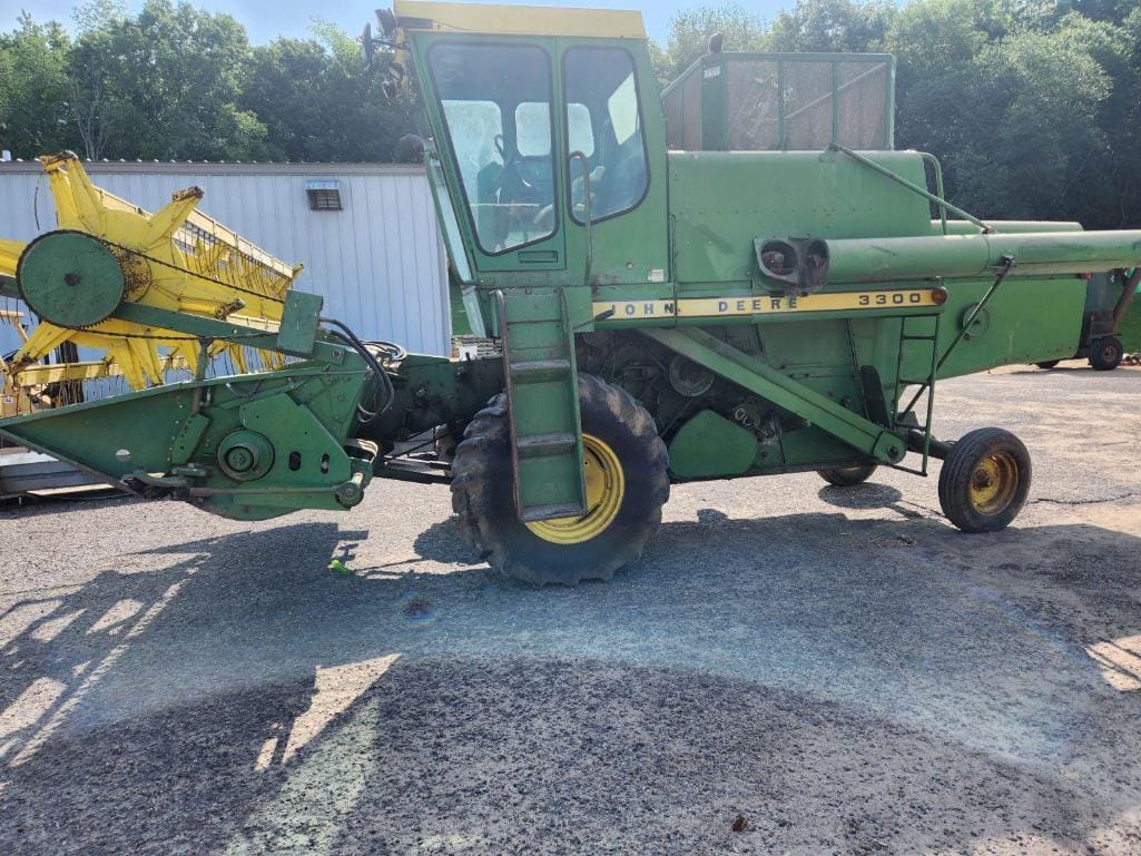 Main image John Deere 3300