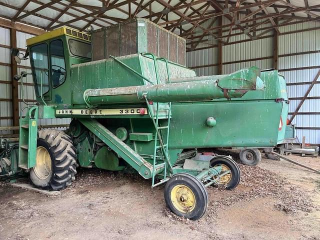 Image of John Deere 3300 equipment image 4