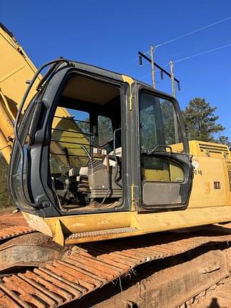 Image of John Deere 330C LC equipment image 4