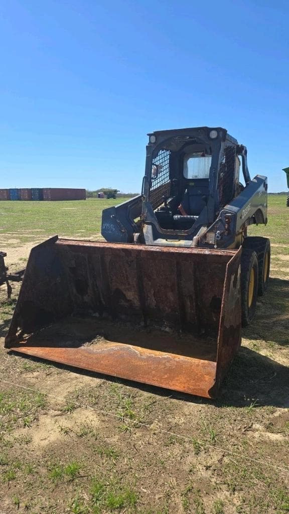 Image of John Deere 330G Primary image