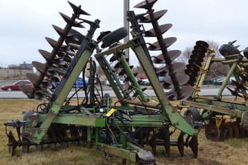 Main image John Deere 331