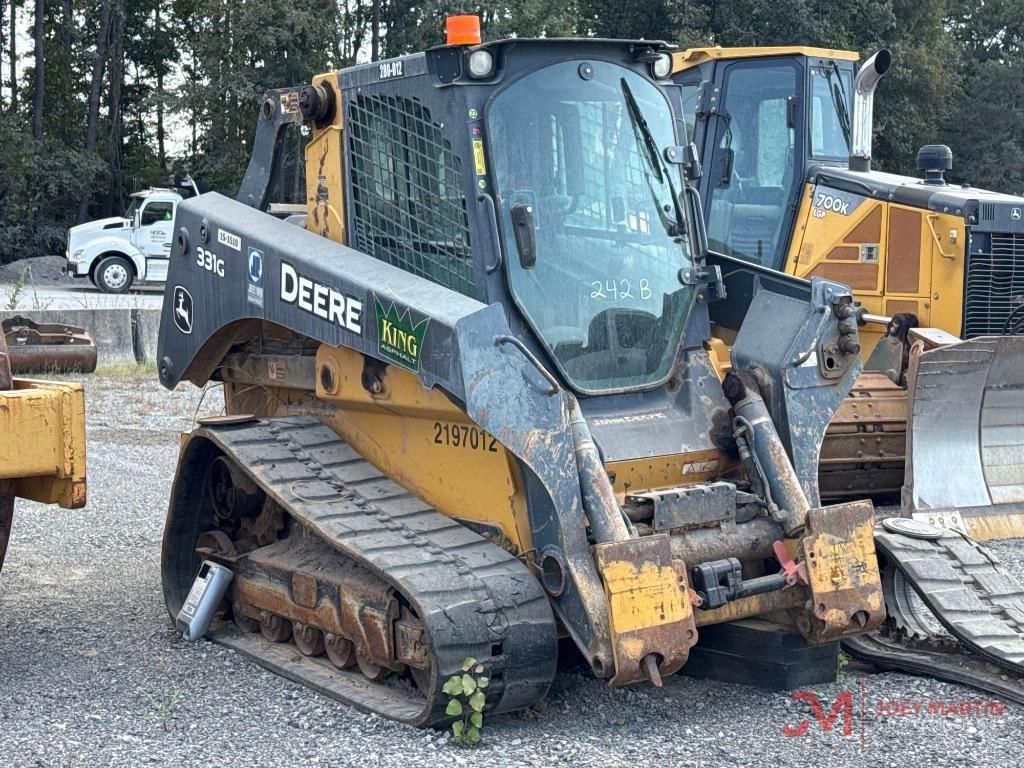 John Deere 331G Equipment Image0