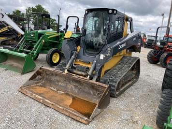 Main image John Deere 331G