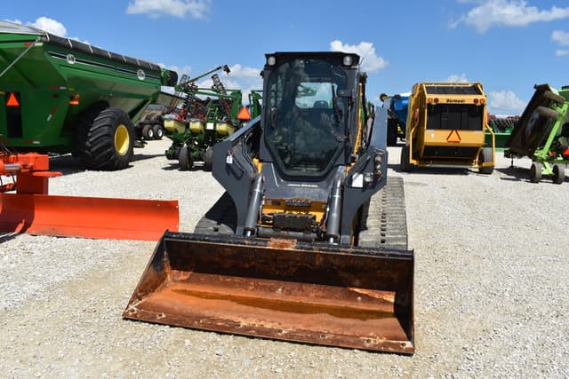 Image of John Deere 331G equipment image 2