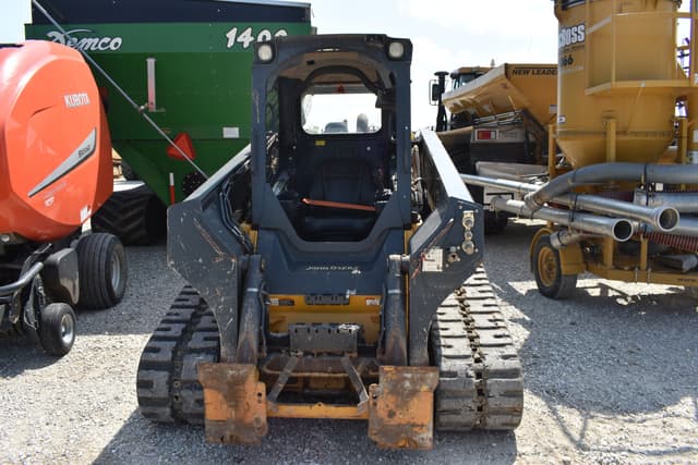 Image of John Deere 331G equipment image 1