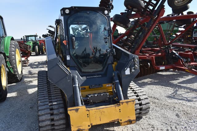 Image of John Deere 331G equipment image 1