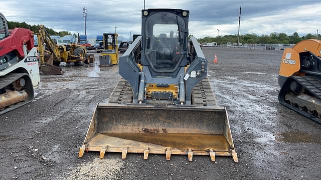 Image of John Deere 331G equipment image 1