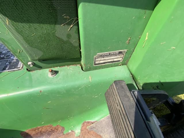Image of John Deere 332 equipment image 3