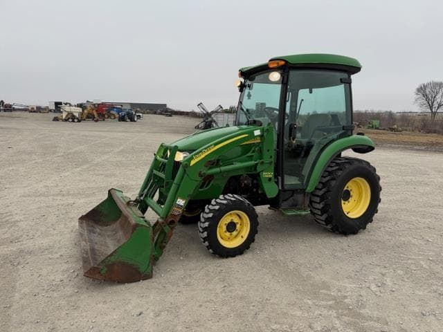 Image of John Deere 3320 Primary image