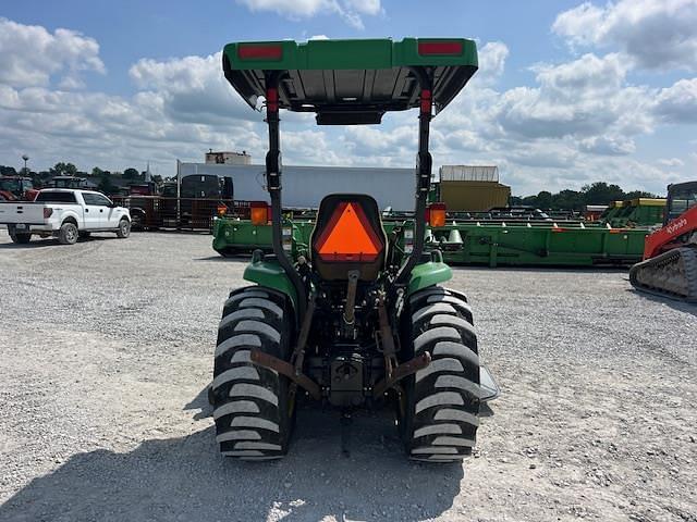 Image of John Deere 3320 equipment image 4