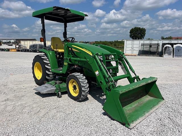 Image of John Deere 3320 Primary image