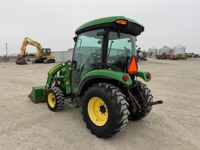 Image of John Deere 3320 equipment image 2