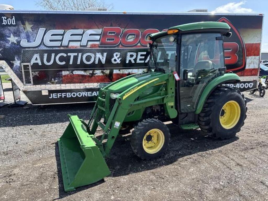 Image of John Deere 3320 Primary image