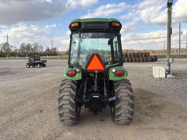 Image of John Deere 3320 equipment image 2