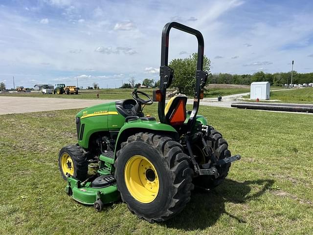 Image of John Deere 3320 equipment image 2