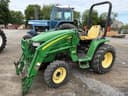 John Deere 3320 Image