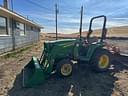 John Deere 3320 Image