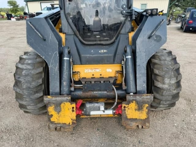 Image of John Deere 332D equipment image 2