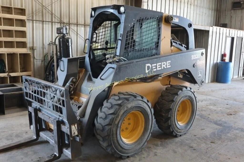 Image of John Deere 332D Primary image