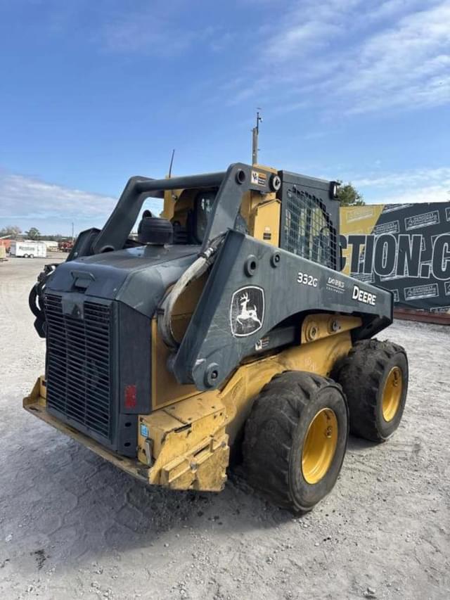 Image of John Deere 332G equipment image 3